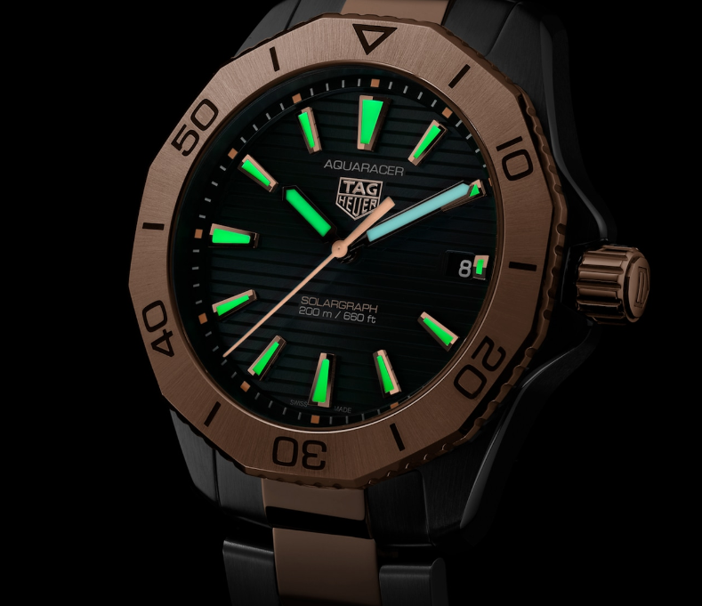 タグ・ホイヤー(TAG Heuer) アクアレーサー プロフェッショナル200